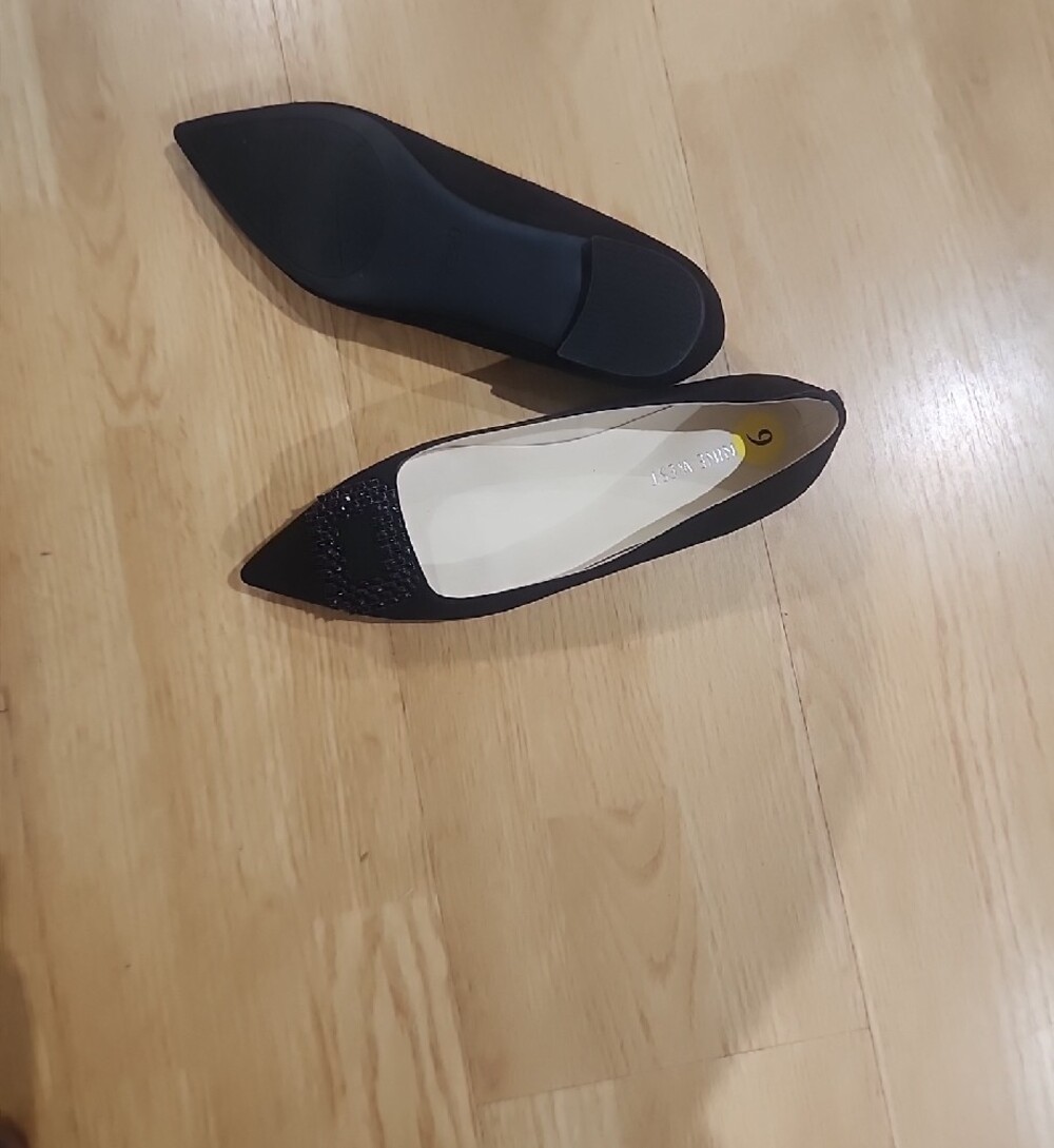 Nine West Classic Pointed Toe Black Flats with Embellished Buckle - Picture 3 of 5